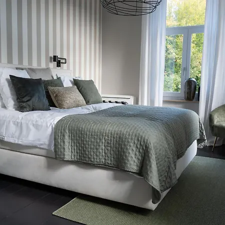 Bed & Breakfast V - Petit 3*