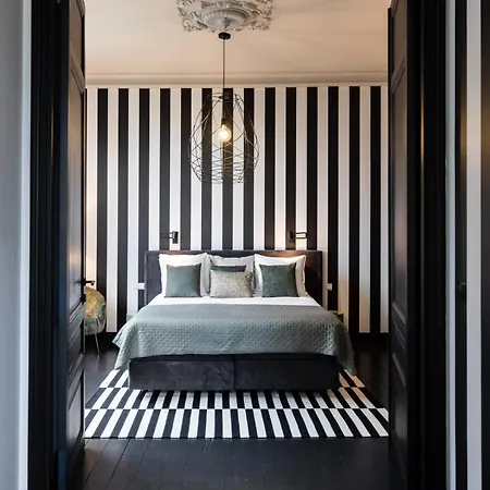 Bed & Breakfast V - Petit 3*