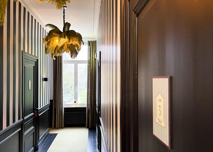 V - Petit ベッド・アンド・ブレックファスト