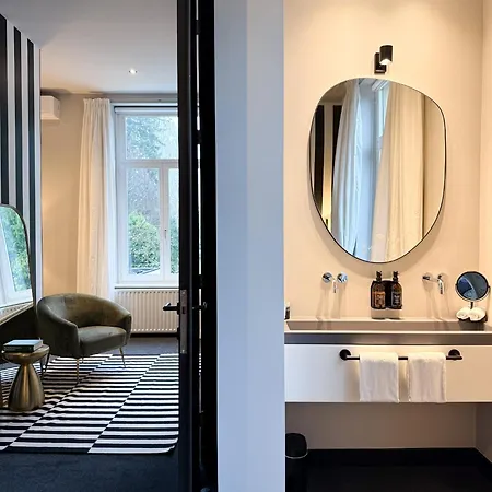 V - Petit Oda ve Kahvaltı 3*