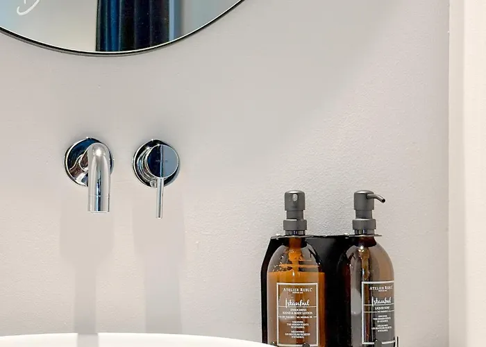 V - Petit Bed and breakfast