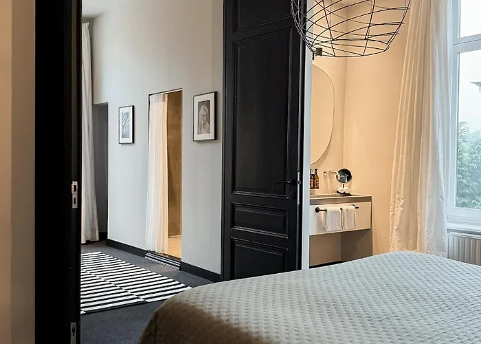 V - Petit فندق مبيت وإفطار Valkenburg aan de Geul