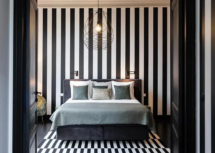 فندق مبيت وإفطار V - Petit 3*